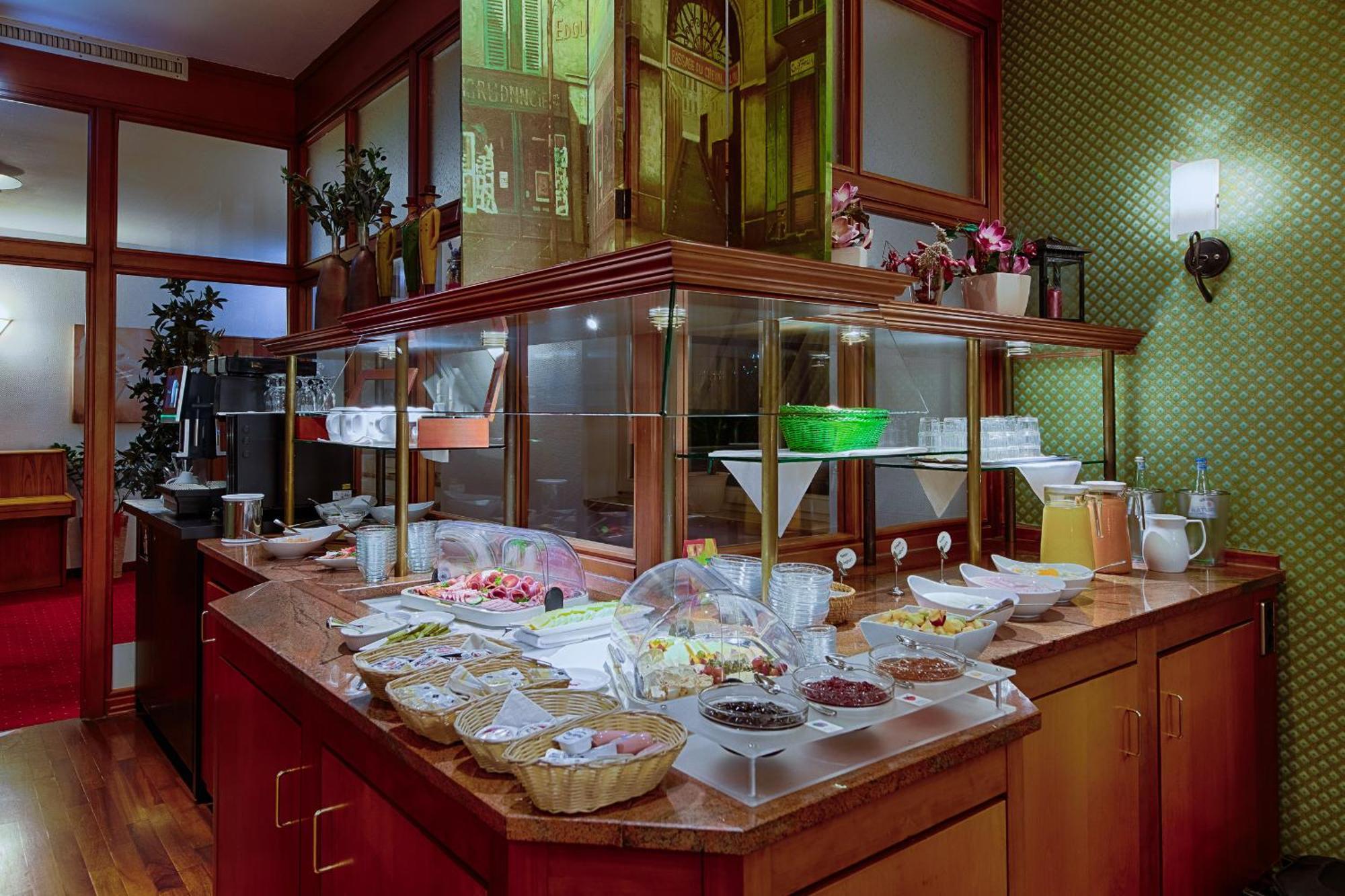 Hotel Fuersteneck Bernburg Luaran gambar