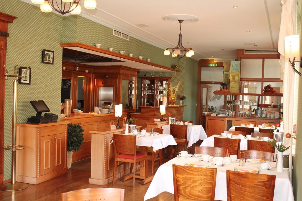 Hotel Fuersteneck Bernburg Luaran gambar
